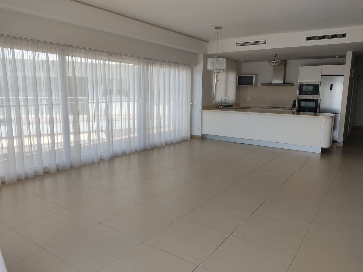 3 bedroom Apartment for sale in Torrequebrada with pool garage - € 850,000 (Ref: 9314332)