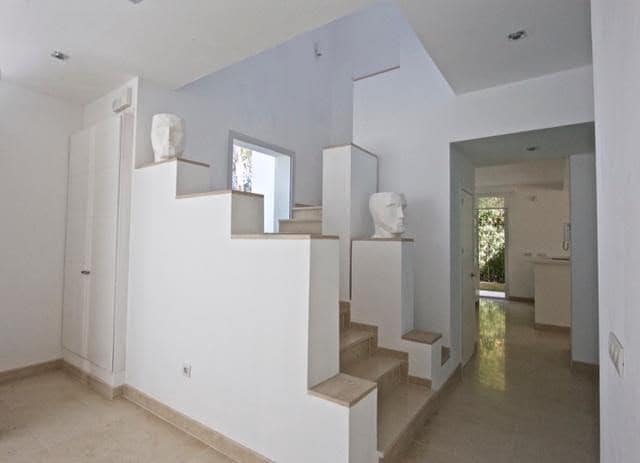 5 soveværelse Villa til salg i Guadalmina Baja, Marbella - € 2.050.000 (Ref: 9314334)