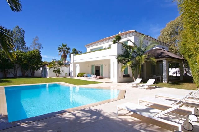 Chalet de 5 habitaciones en Guadalmina Baja, Marbella en alquiler vacacional - 9.000 € (Ref: 9314336)