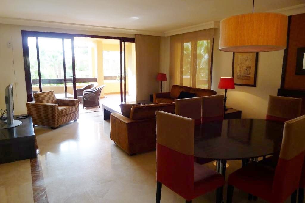 3 camera da letto Appartamento da affittare in San Pedro de Alcantara con piscina garage - 3.000 € (Rif: 9314345)