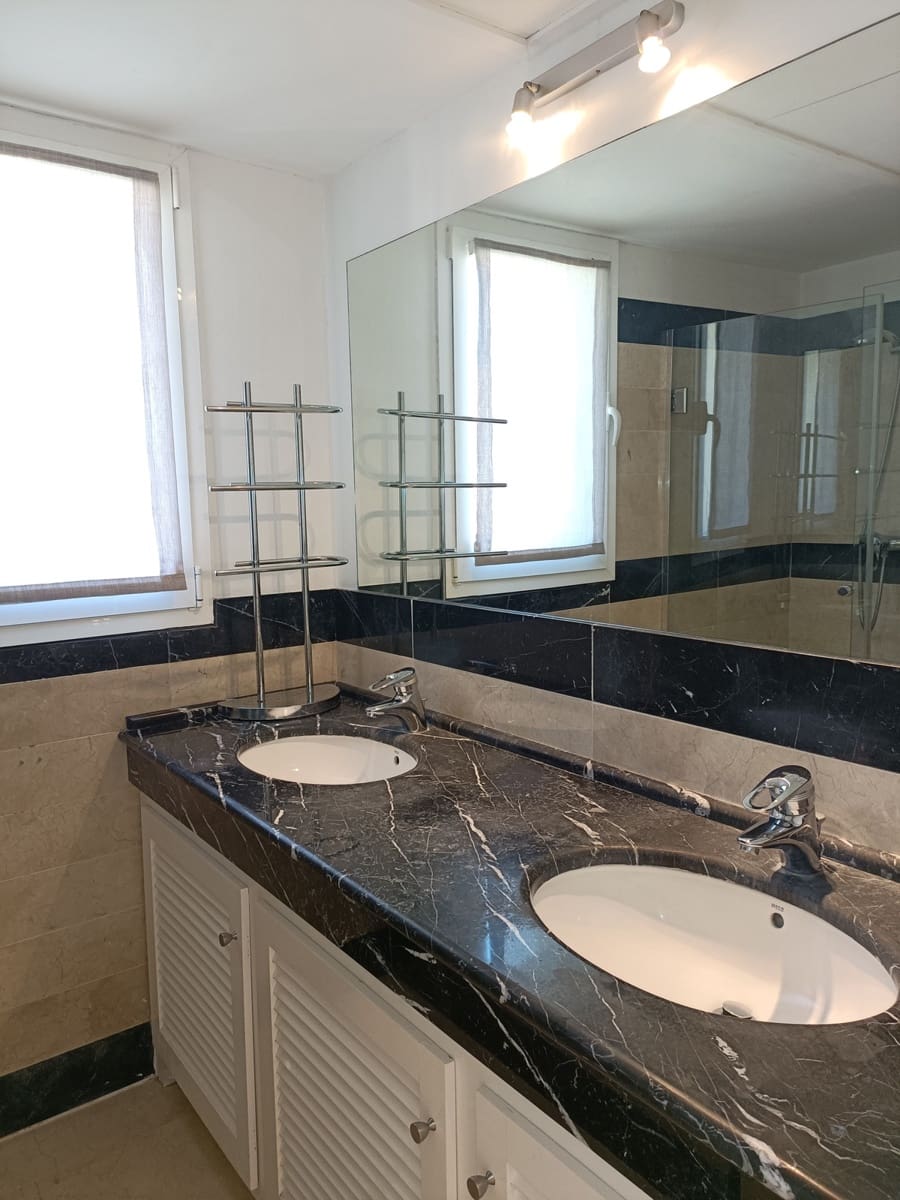 2 soveværelse Lejlighed til salg i Marbella med swimmingpool garage - € 475.000 (Ref: 9314368)