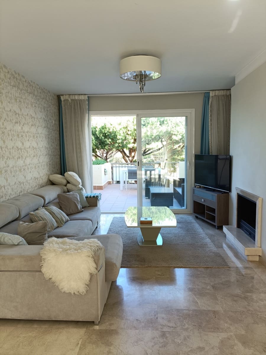 2 soveværelse Lejlighed til salg i Marbella med swimmingpool garage - € 475.000 (Ref: 9314368)