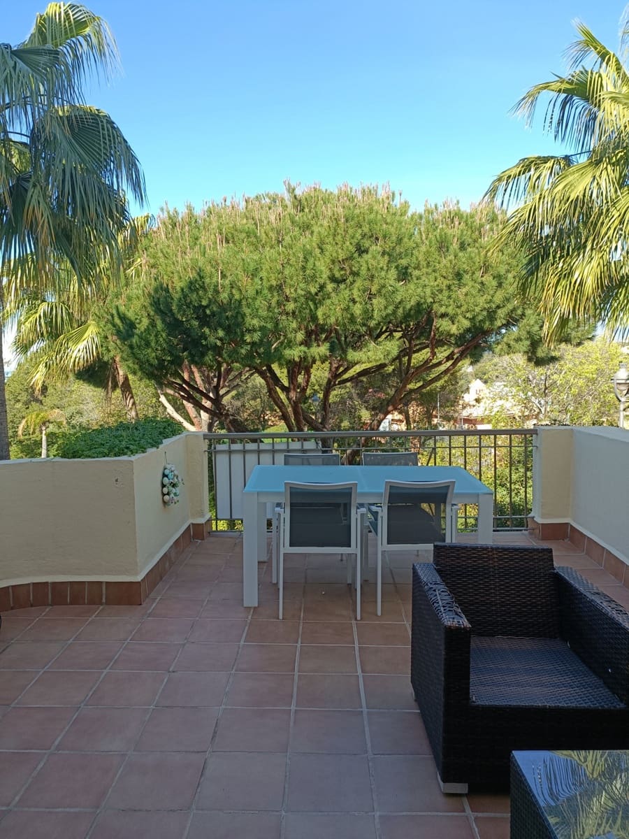 2 soveværelse Lejlighed til salg i Marbella med swimmingpool garage - € 475.000 (Ref: 9314368)