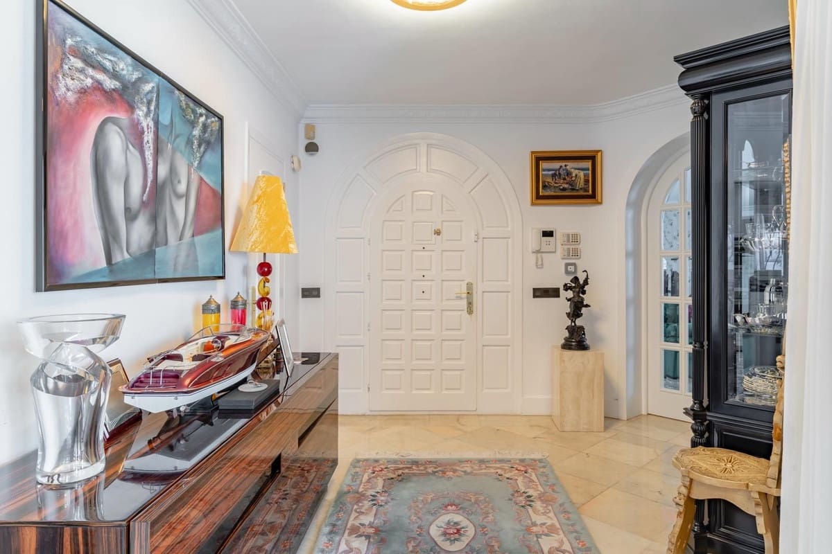 5 sypialnia Willa na sprzedaż w Marbella - 3 250 000 € (Ref: 9314374)