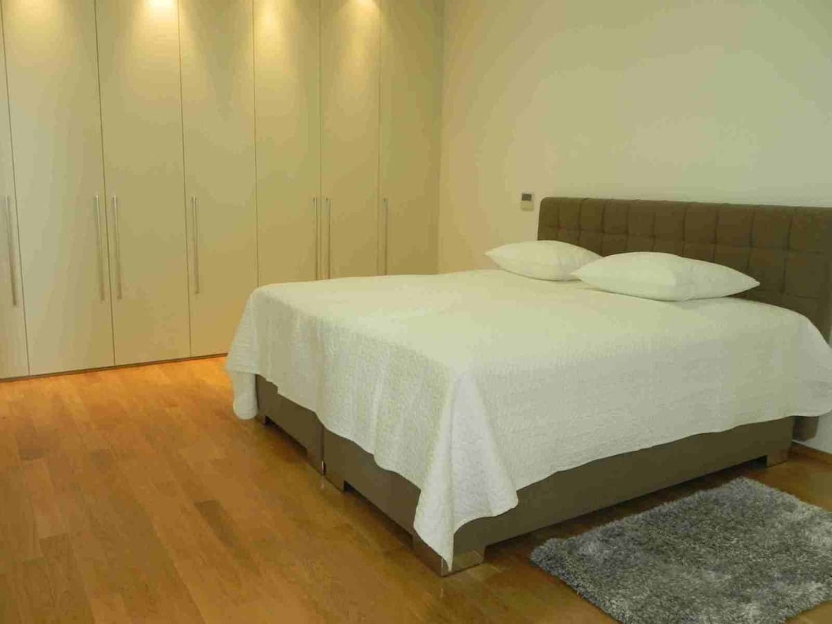 5 sovrum Semi-fristående Villa till salu i Marbella med pool garage - 3 000 000 € (Ref: 9314375)