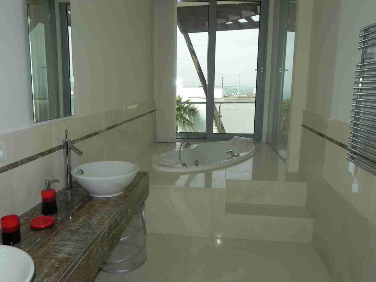 5 sovrum Semi-fristående Villa till salu i Marbella med pool garage - 3 000 000 € (Ref: 9314375)