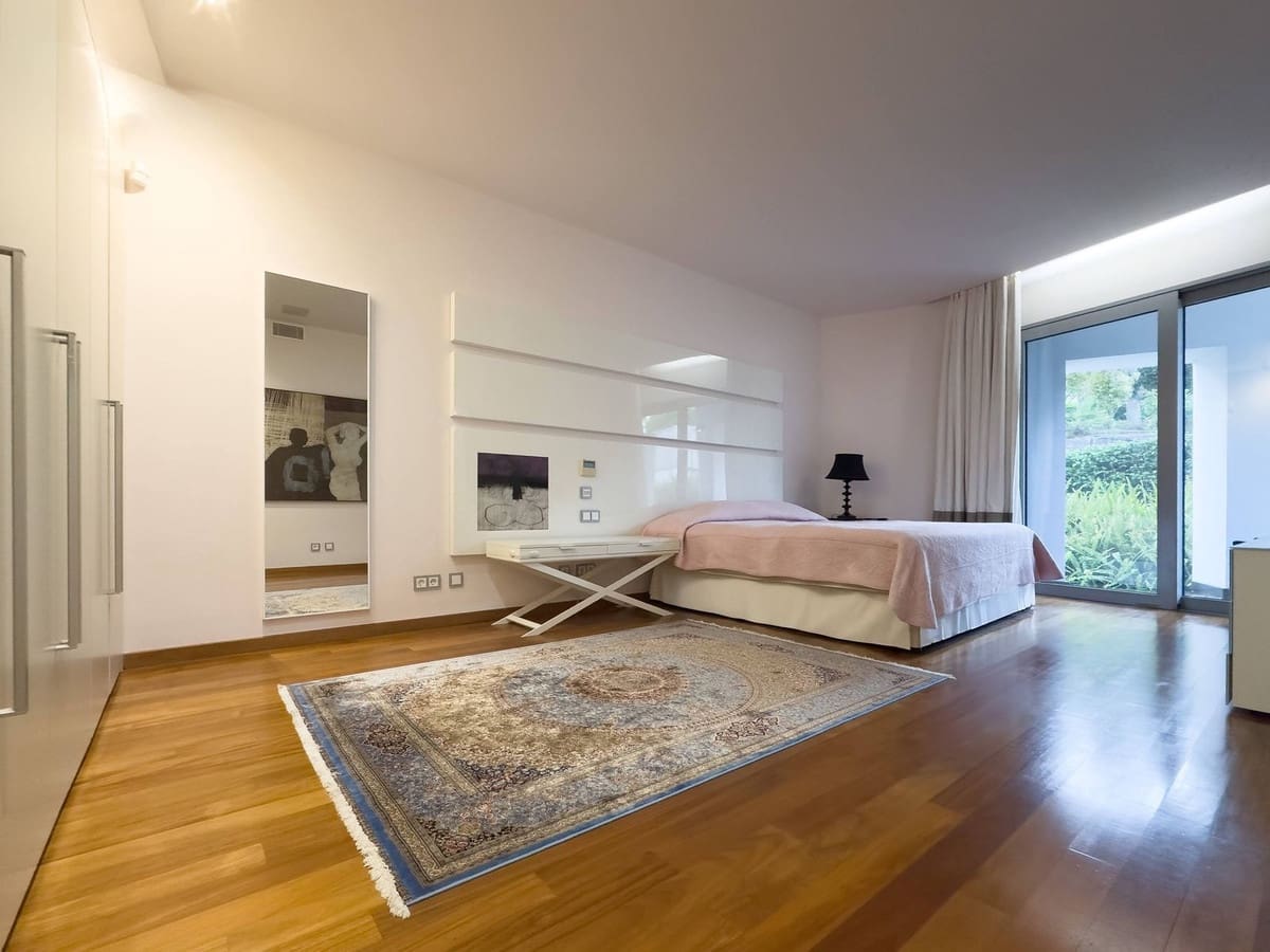 4 soveværelse Semi-Rækkehus til salg i Marbella med swimmingpool garage - € 2.850.000 (Ref: 9314383)