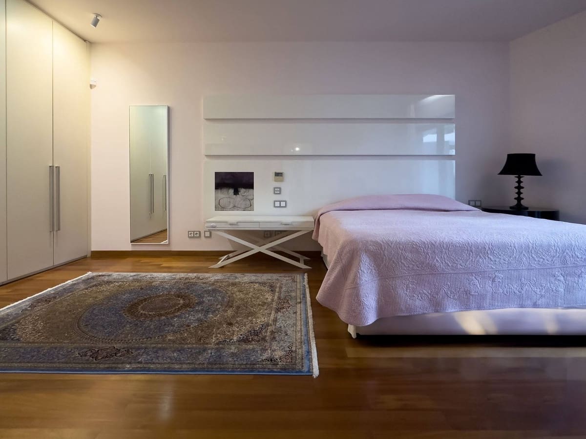 4 soveværelse Semi-Rækkehus til salg i Marbella med swimmingpool garage - € 2.850.000 (Ref: 9314383)