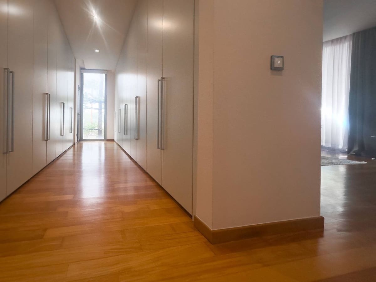 4 soveværelse Semi-Rækkehus til salg i Marbella med swimmingpool garage - € 2.850.000 (Ref: 9314383)