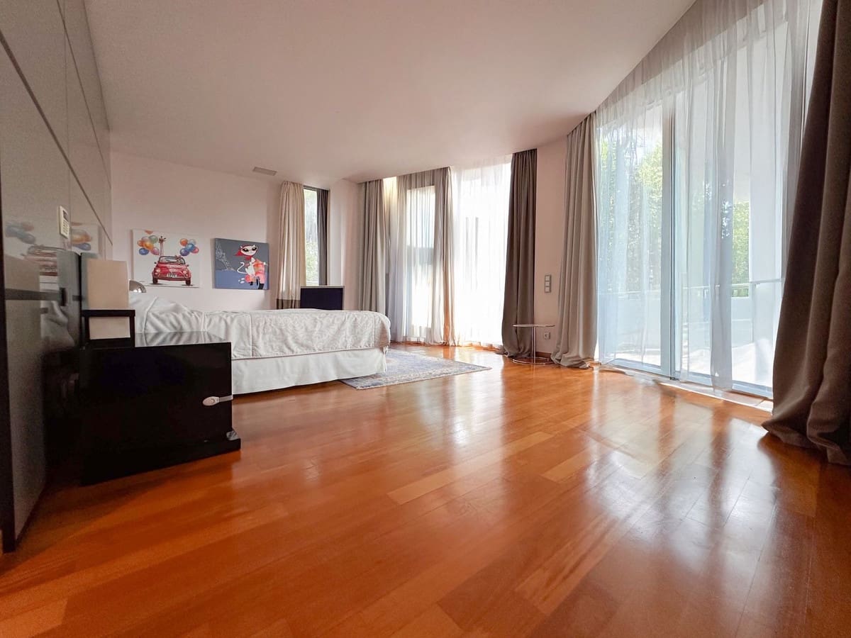 4 soveværelse Semi-Rækkehus til salg i Marbella med swimmingpool garage - € 2.850.000 (Ref: 9314383)