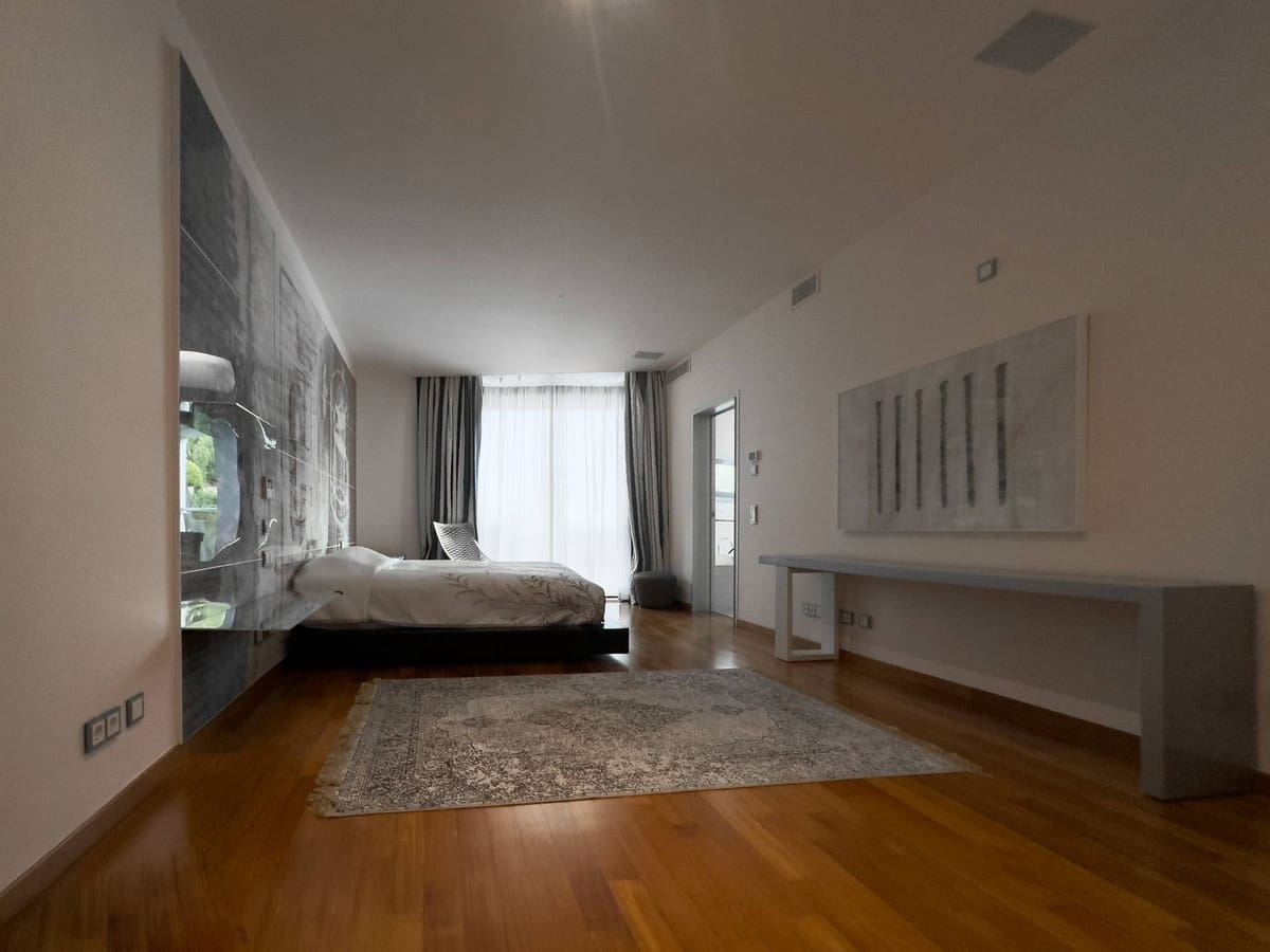 4 soveværelse Semi-Rækkehus til salg i Marbella med swimmingpool garage - € 2.850.000 (Ref: 9314383)