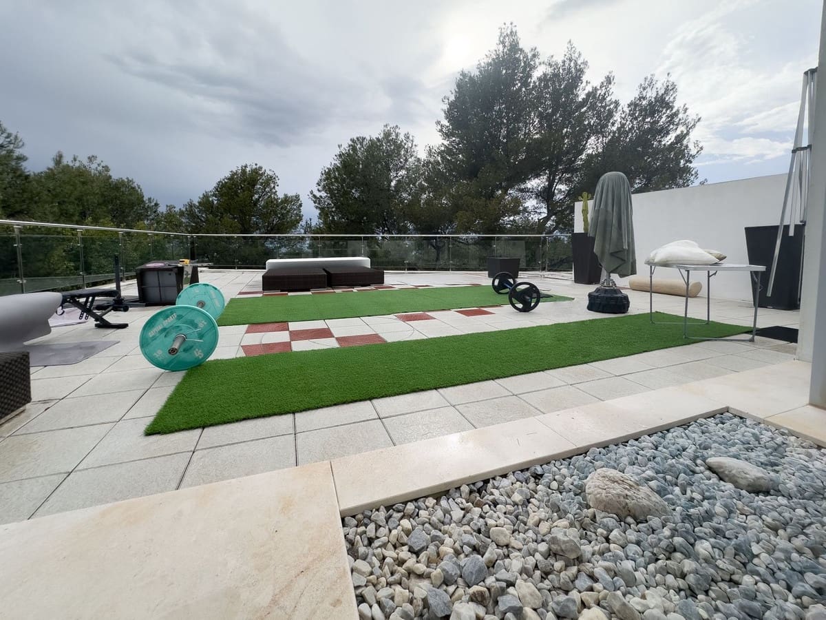 4 soveværelse Semi-Rækkehus til salg i Marbella med swimmingpool garage - € 2.850.000 (Ref: 9314383)