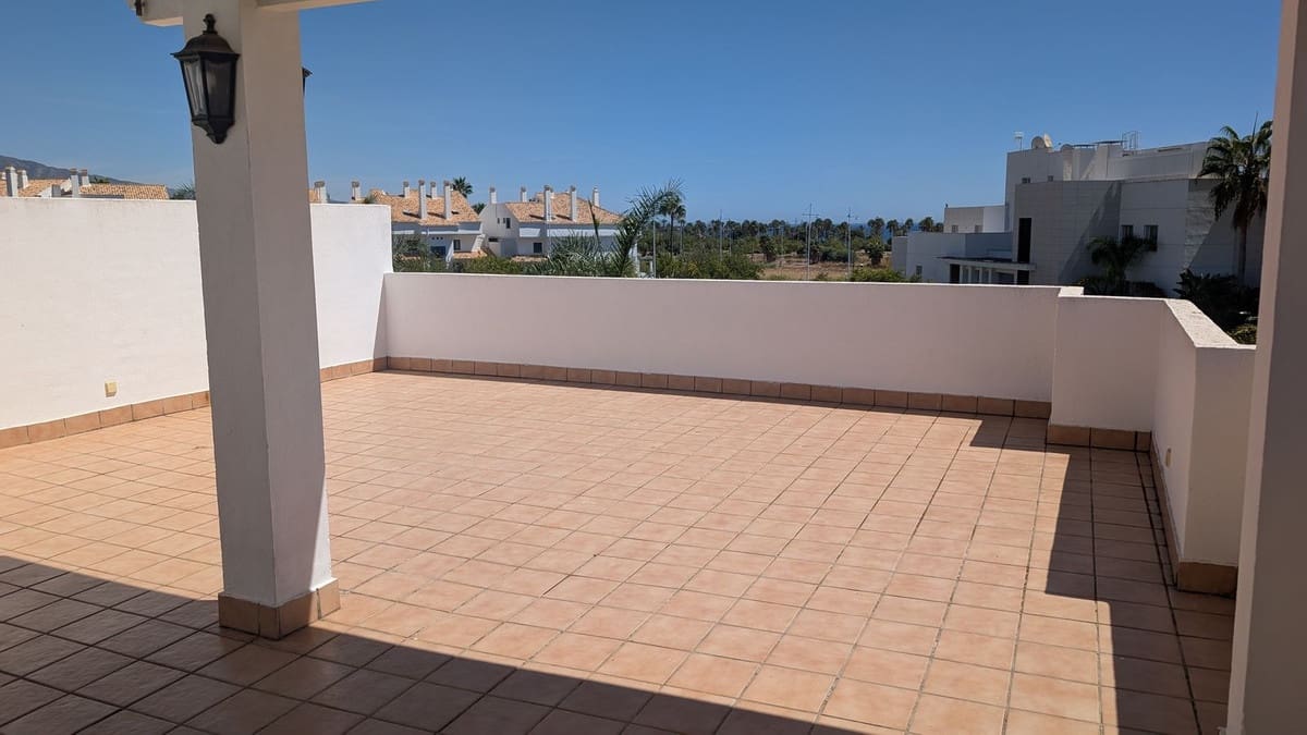4 slaapkamer Halfvrijstaande villa te koop in San Pedro de Alcantara met zwembad garage - € 2.600.000 (Ref: 9314385)