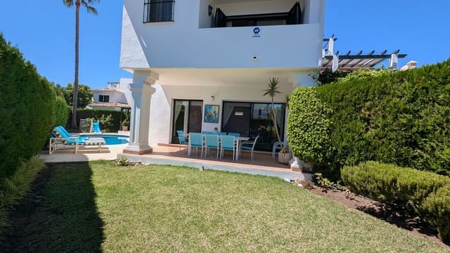 4 bedroom Semi-detached Villa for sale in San Pedro de Alcantara, Marbella with pool garage - € 2,600,000 (Ref: 9314385)