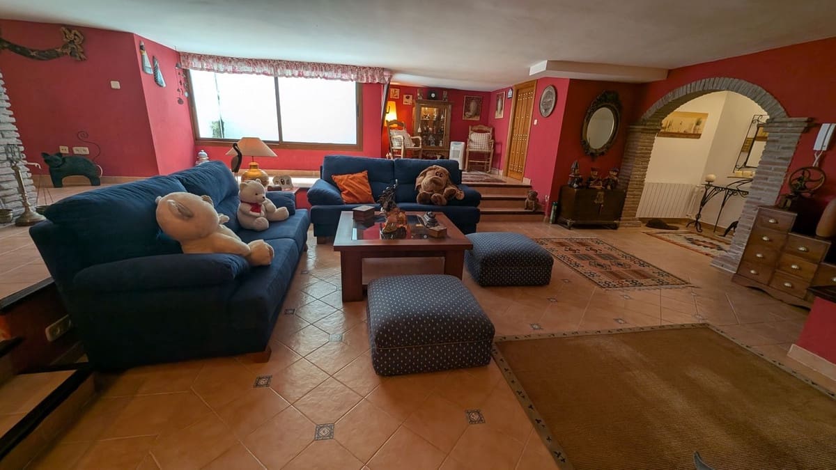 4 slaapkamer Halfvrijstaande villa te koop in San Pedro de Alcantara met zwembad garage - € 2.600.000 (Ref: 9314385)