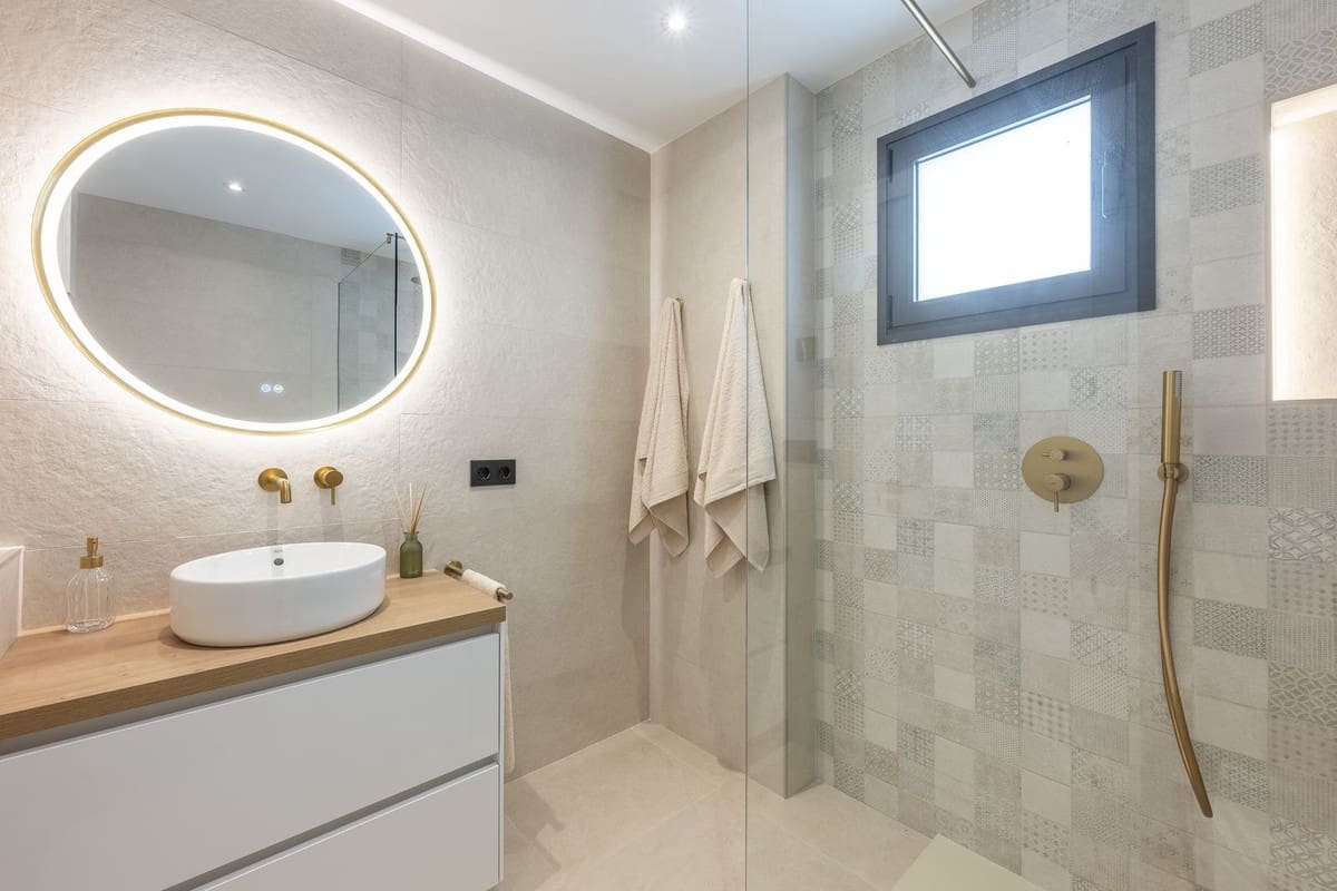 3 soverom Leilighet til salgs i Nueva Andalucia med svømmebasseng - € 785 000 (Ref: 9330170)