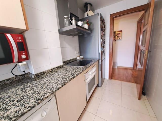 3 bedroom Apartment for sale in Pineda de Mar - € 259,000 (Ref: 9311357)