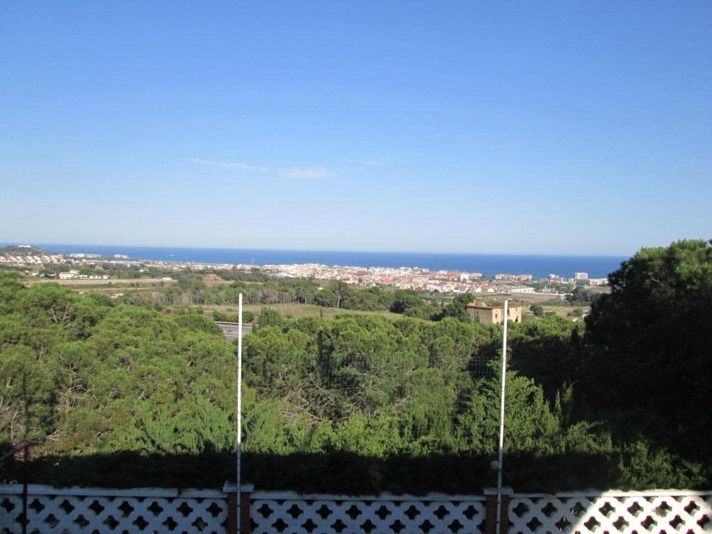 Tomt till salu i Pineda de Mar - 75 000 € (Ref: 9311360)