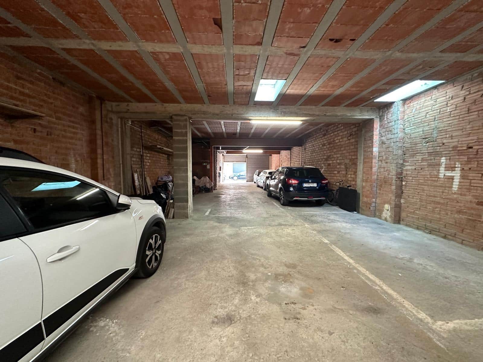 Erhverv til salg i Pineda de Mar - € 129.000 (Ref: 9311362)