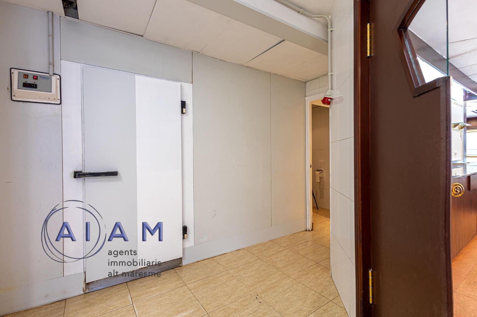 Erhverv til salg i Pineda de Mar - € 100.000 (Ref: 9311363)