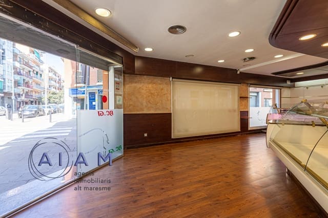 Erhverv til salg i Pineda de Mar - € 100.000 (Ref: 9311363)