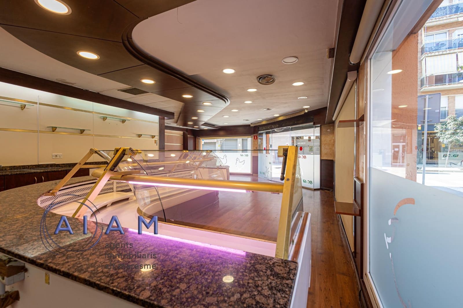 Erhverv til salg i Pineda de Mar - € 100.000 (Ref: 9311363)