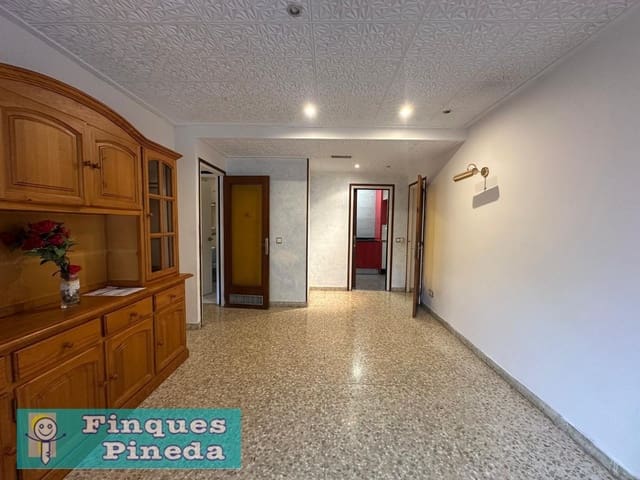 3 bedroom Flat for sale in Pineda de Mar - € 205,000 (Ref: 9311366)
