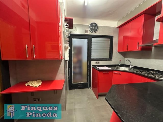 3 bedroom Flat for sale in Pineda de Mar - € 205,000 (Ref: 9311366)