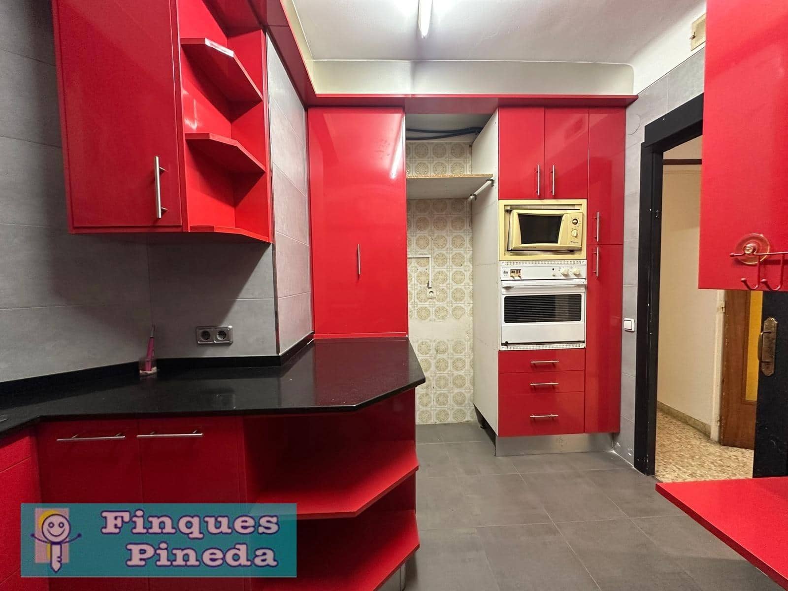 3 sypialnia Mieszkanie na sprzedaż w Pineda de Mar - 205 000 € (Ref: 9311366)