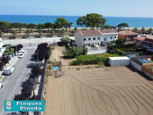 Building Plot for sale in Pineda de Mar - € 188,819 (Ref: 9311368)
