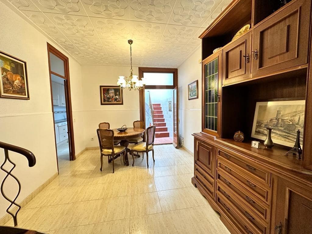 4 soverom Hus til salgs i Calella - € 275 000 (Ref: 9311370)