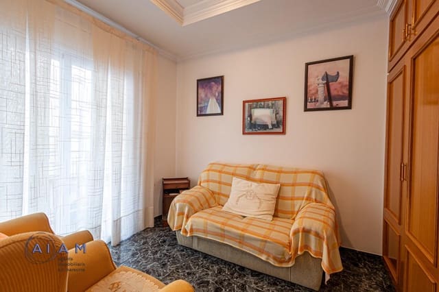 5 sovrum Kommersiell till salu i Pineda de Mar - 495 000 € (Ref: 9311377)