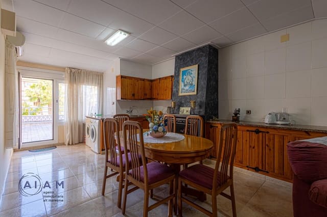 5 sovrum Kommersiell till salu i Pineda de Mar - 495 000 € (Ref: 9311377)