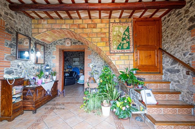 4 slaapkamer Finca/Landhuis te koop in Maçanet de la Selva met zwembad garage - € 875.000 (Ref: 9311379)