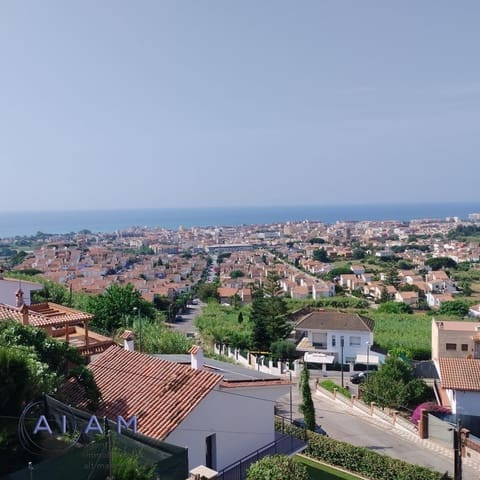 6 chambre Villa/Maison à vendre à Pineda de Mar avec piscine - 320 000 € (Ref: 9456504)