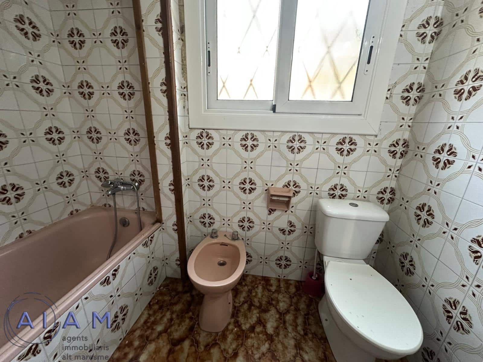 6 chambre Villa/Maison à vendre à Pineda de Mar avec piscine - 320 000 € (Ref: 9456504)