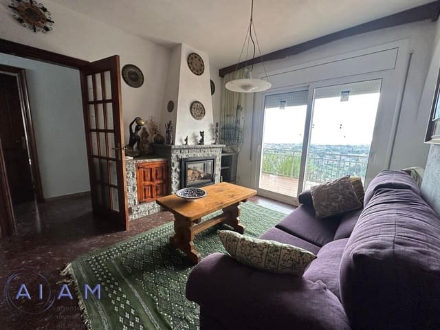 6 chambre Villa/Maison à vendre à Pineda de Mar avec piscine - 320 000 € (Ref: 9456504)