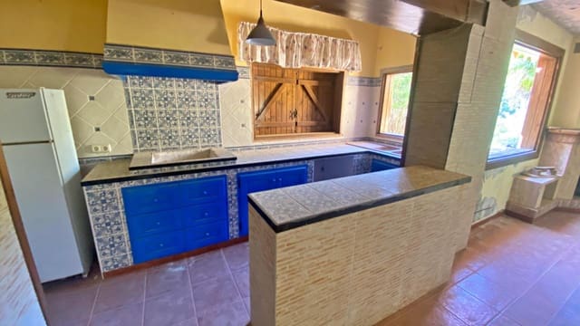 4 slaapkamer Finca/Landhuis te koop in Alhama de Murcia met garage - € 320.000 (Ref: 10011550)