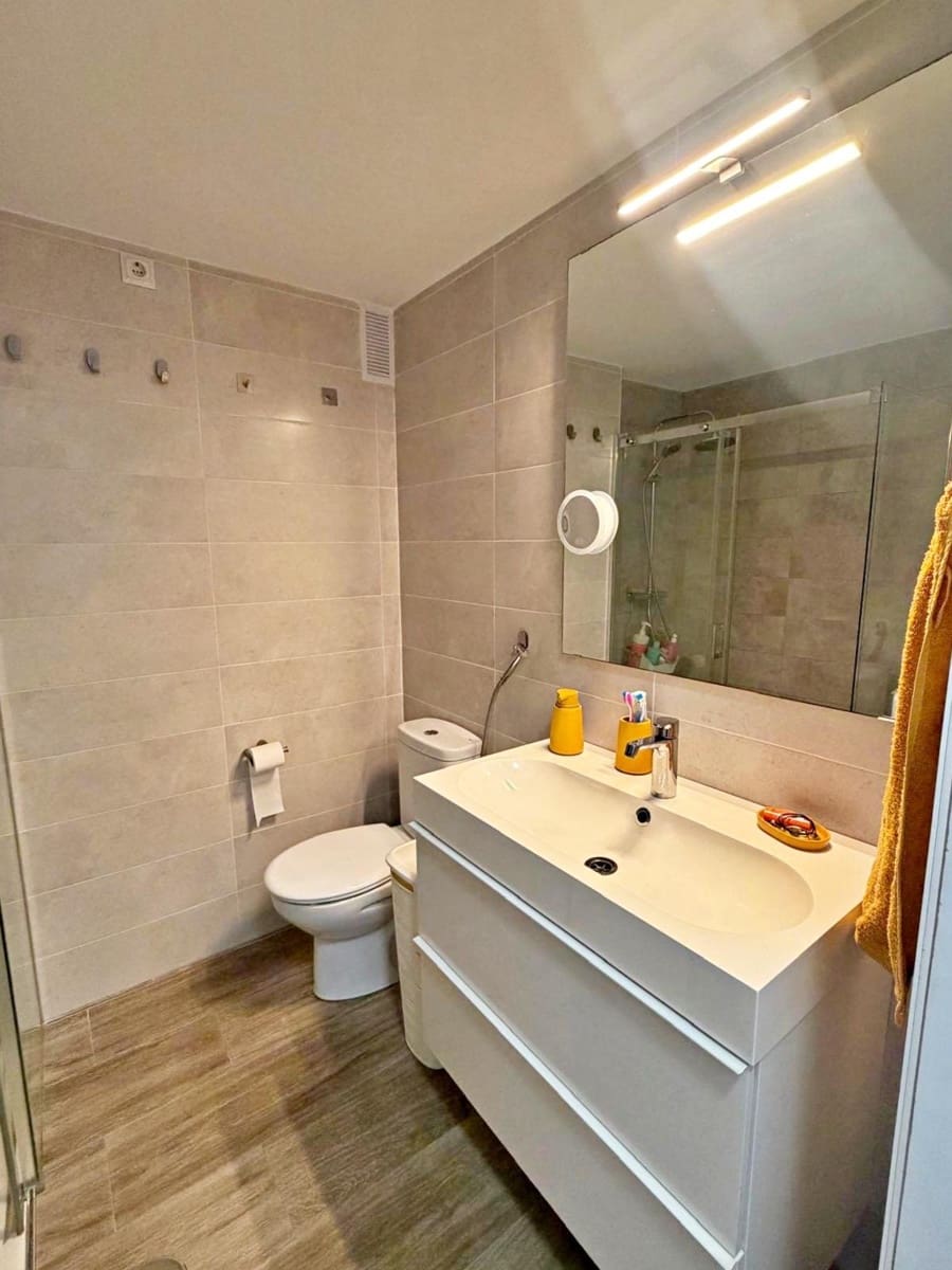 2 sovrum Lägenhet till salu i La Manga del Mar Menor med pool - 190 000 € (Ref: 10102756)