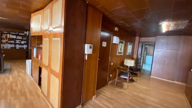 3 Zimmer Gewerbe zu verkaufen in Alicante / Alacant Stadt mit Garage - 1.800.000 € (Ref: 9282510)