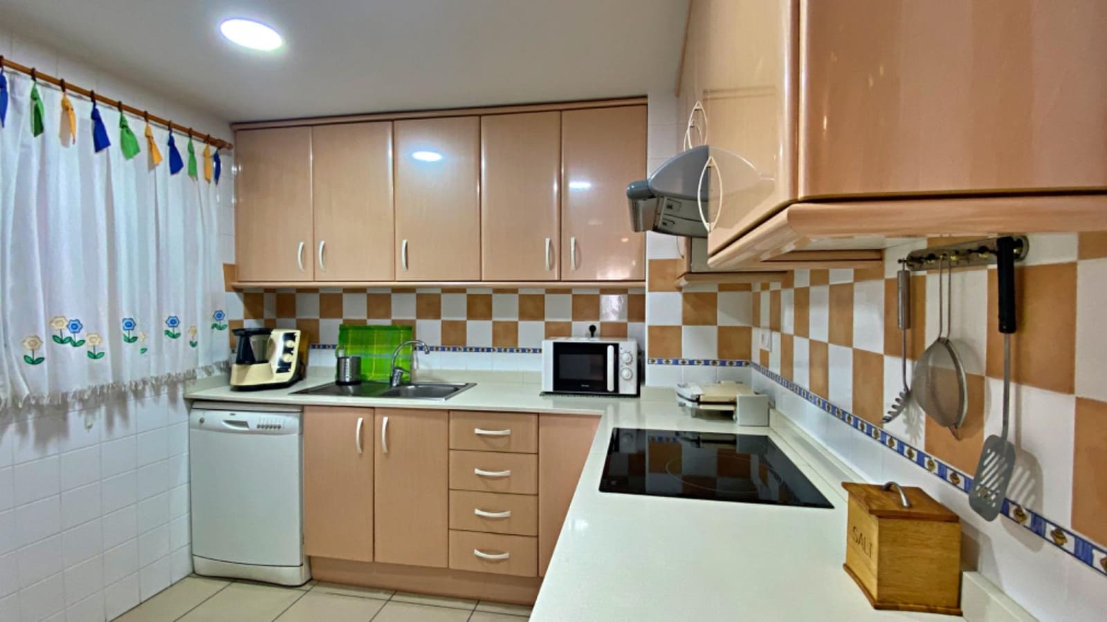 3 makuuhuone Asunto myytävänä paikassa Playa de Muchavista mukana 
autotalli - 425 000 € (Ref: 9282533)