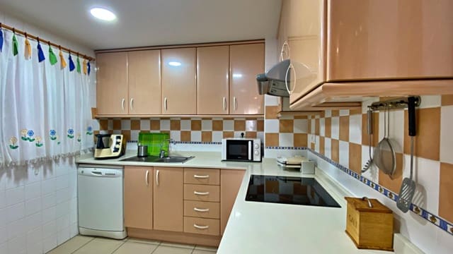 3 makuuhuone Asunto myytävänä paikassa Playa de Muchavista, El Campello mukana 
autotalli - 425 000 € (Ref: 9282533)