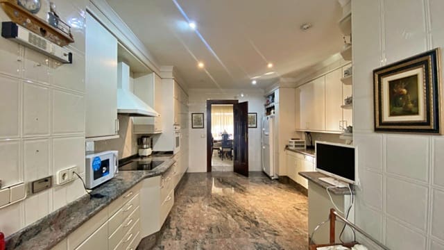 5 slaapkamer Flat te koop in Alicante stad - € 1.500.000 (Ref: 9282541)