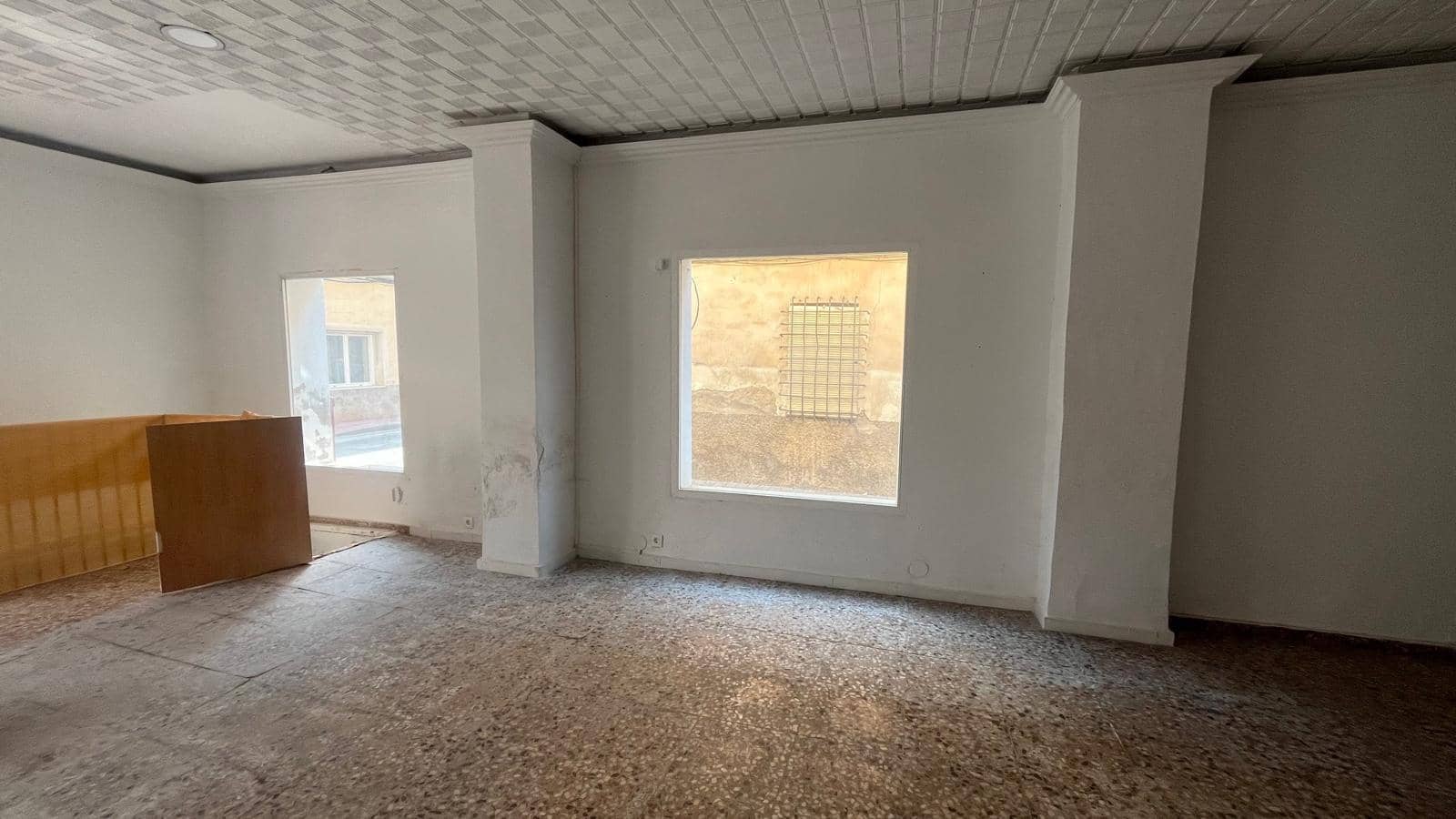 Local Commercial à vendre à Totana - 73 000 € (Ref: 9303628)