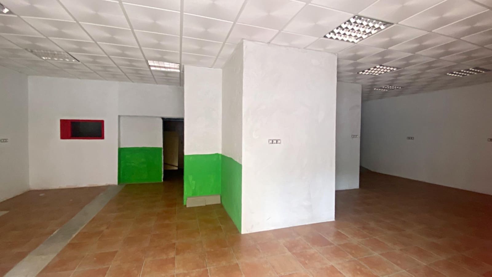 Comercial para venda em Murcia cidade - 130 000 € (Ref: 9303630)