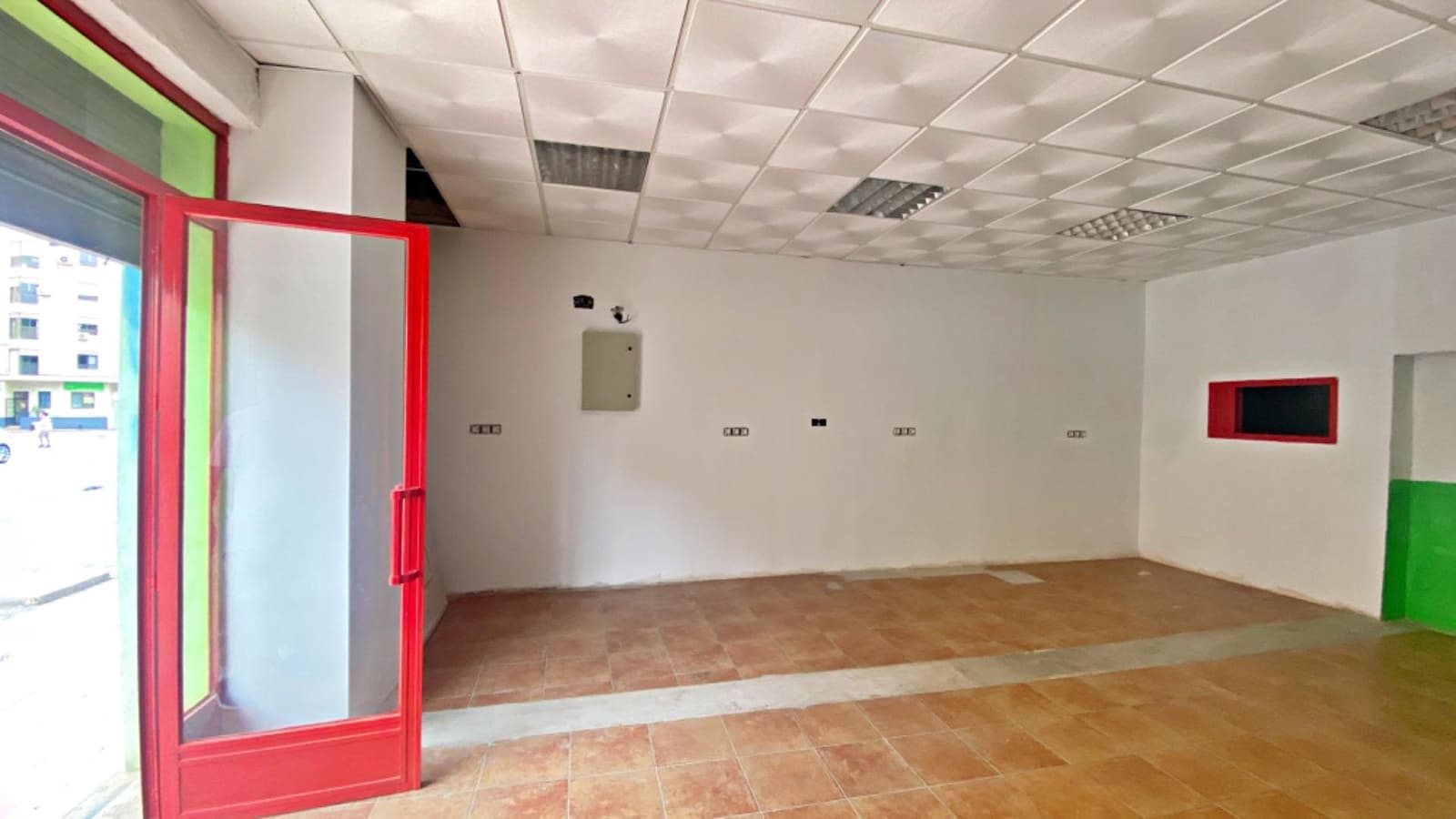 Comercial para venda em Murcia cidade - 130 000 € (Ref: 9303630)