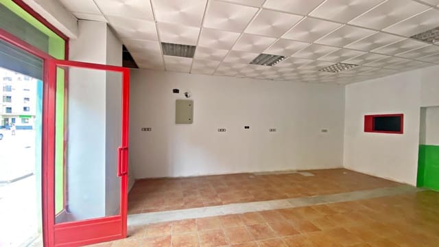 Comercial para venda em Múrcia cidade - 130 000 € (Ref: 9303630)