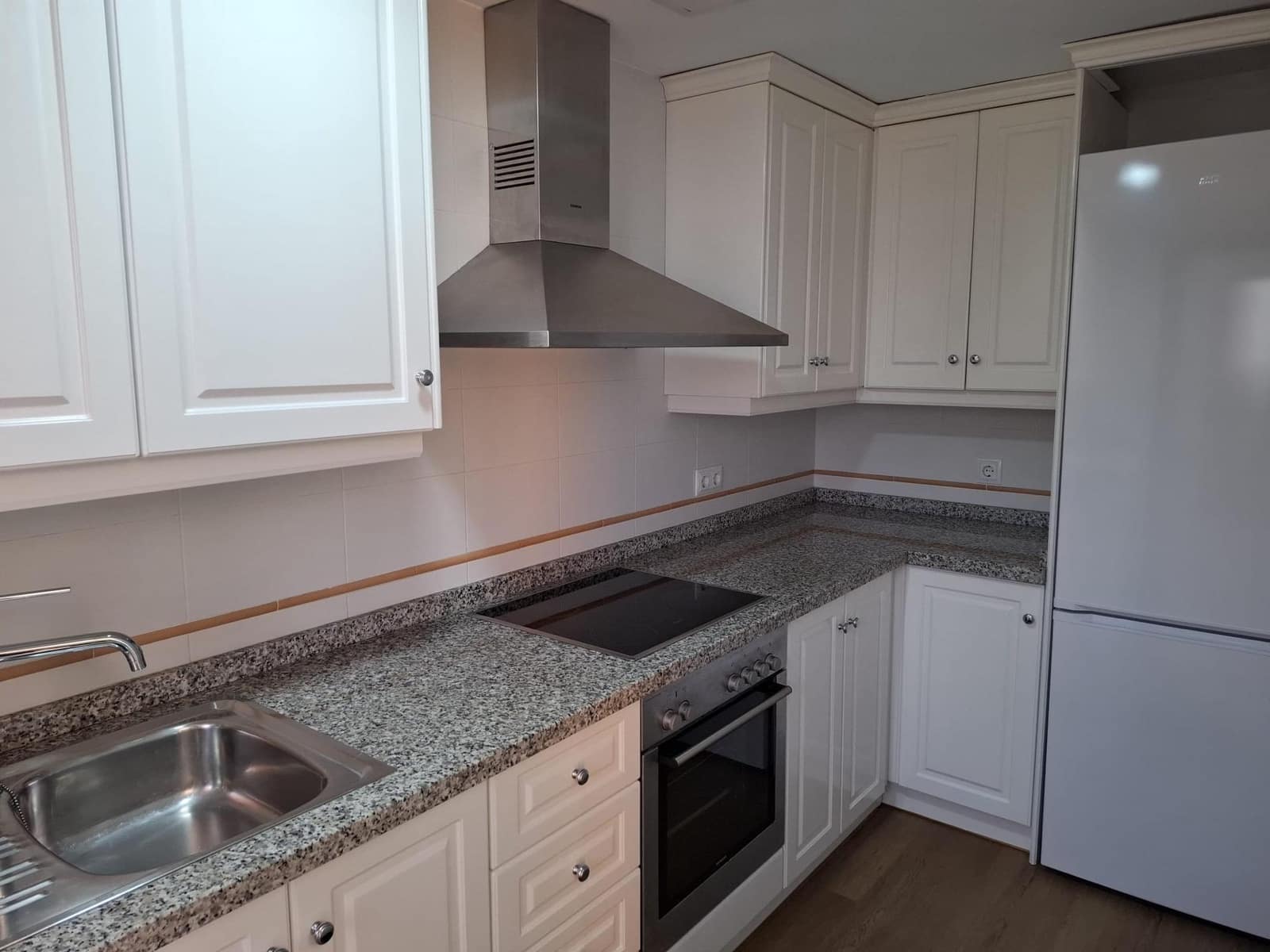 2 slaapkamer Rijtjeshuis te koop in Finestrat met zwembad - € 295.000 (Ref: 9338120)