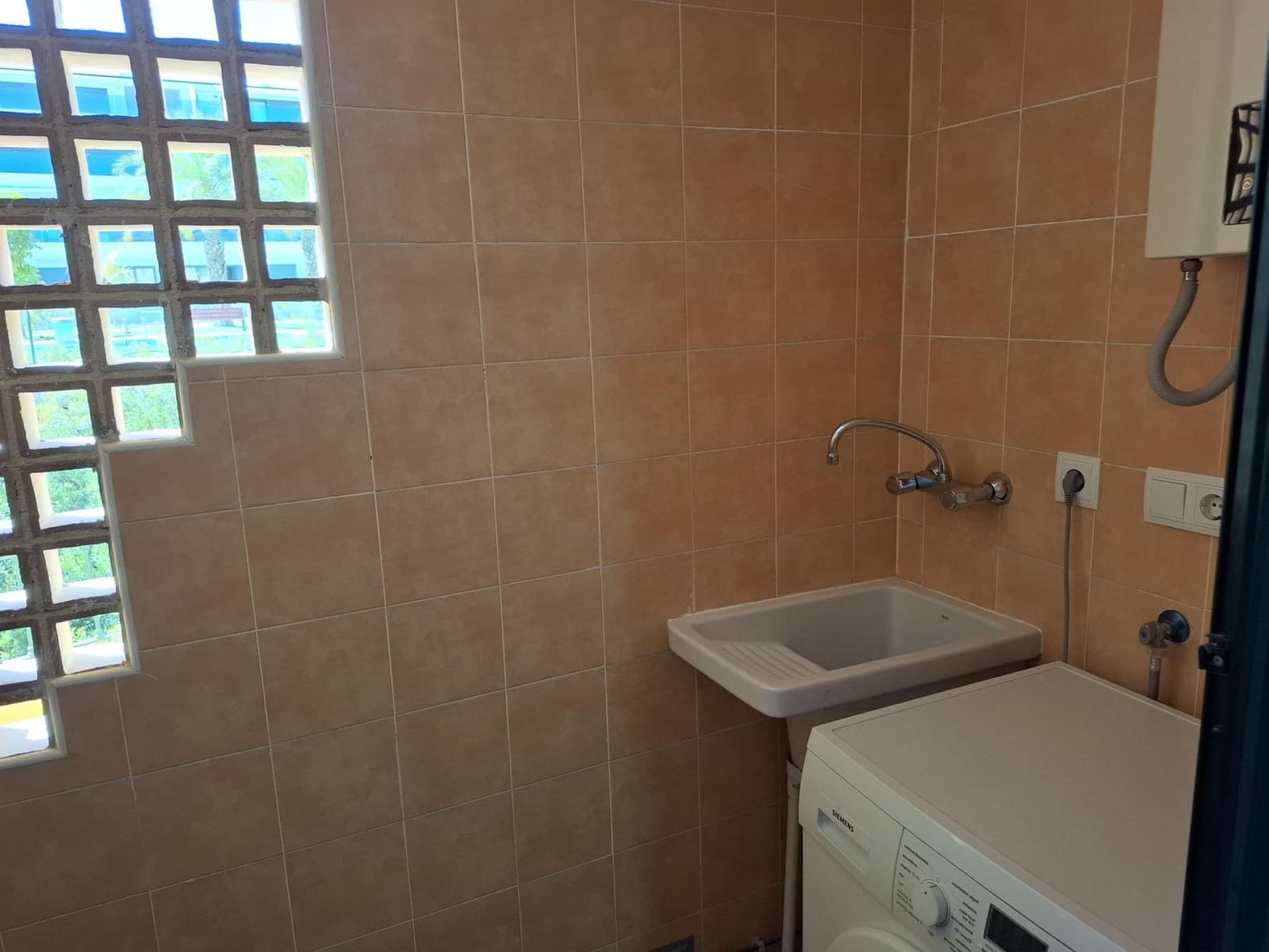 2 slaapkamer Rijtjeshuis te koop in Finestrat met zwembad - € 295.000 (Ref: 9338120)