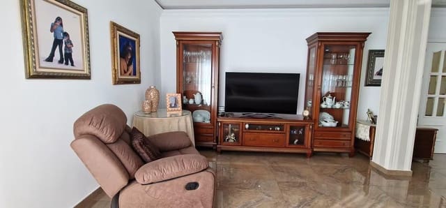 6 sovrum Radhus till salu i Totana med garage - 310 000 € (Ref: 9374232)